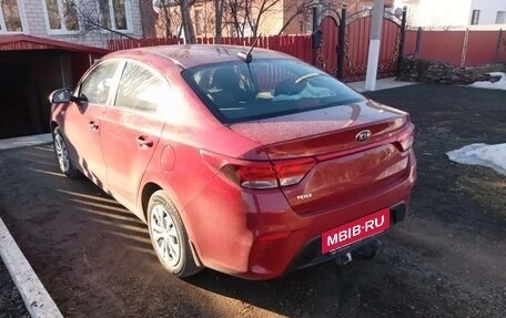 KIA Rio IV, 2018 год, 1 300 000 рублей, 4 фотография