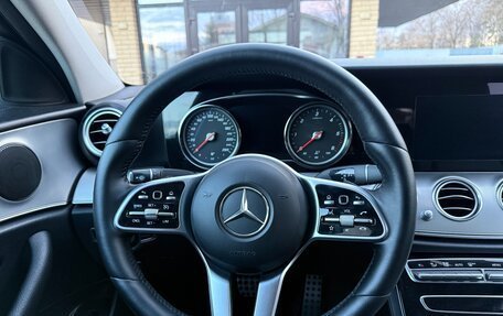 Mercedes-Benz E-Класс, 2019 год, 1 890 000 рублей, 12 фотография