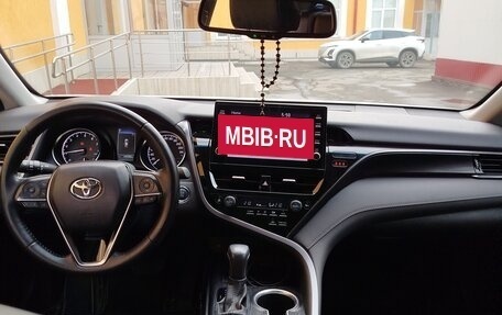 Toyota Camry, 2021 год, 3 100 000 рублей, 15 фотография