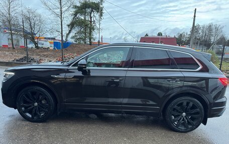 Volkswagen Touareg III, 2018 год, 5 400 000 рублей, 8 фотография