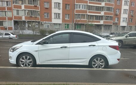 Hyundai Solaris II рестайлинг, 2016 год, 550 000 рублей, 7 фотография