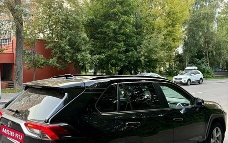Toyota RAV4, 2021 год, 3 600 000 рублей, 4 фотография