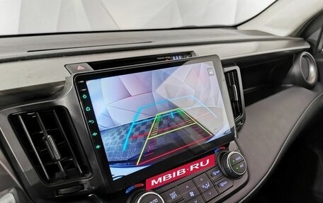 Toyota RAV4, 2018 год, 2 345 000 рублей, 21 фотография