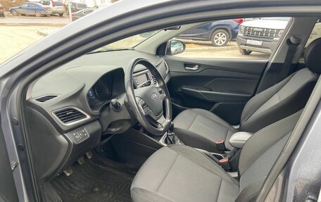 Hyundai Solaris II рестайлинг, 2017 год, 1 180 000 рублей, 16 фотография