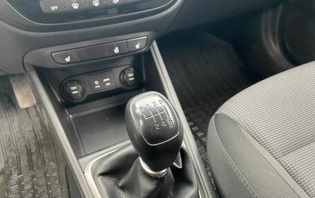 Hyundai Solaris II рестайлинг, 2017 год, 1 180 000 рублей, 24 фотография