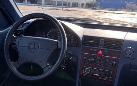 Mercedes-Benz C-Класс, 1997 год, 520 000 рублей, 9 фотография