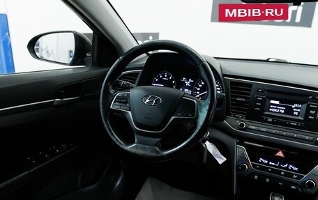 Hyundai Elantra VI рестайлинг, 2017 год, 1 461 000 рублей, 10 фотография