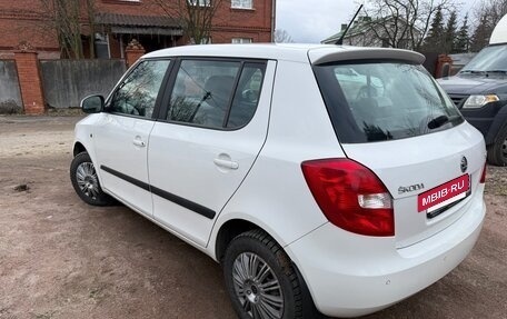 Skoda Fabia II, 2013 год, 850 000 рублей, 5 фотография