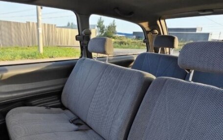 Toyota Estima III рестайлинг -2, 1993 год, 350 000 рублей, 11 фотография