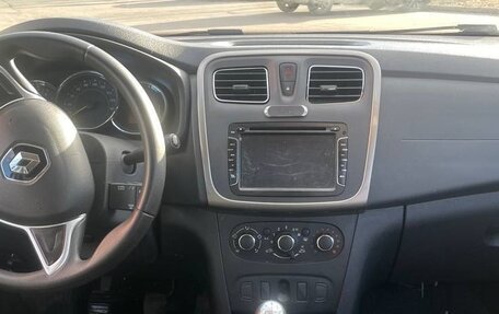 Renault Logan II, 2019 год, 1 070 000 рублей, 5 фотография