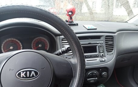 KIA Rio II, 2011 год, 650 000 рублей, 4 фотография