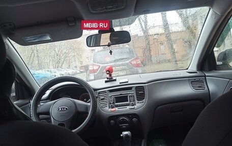 KIA Rio II, 2011 год, 650 000 рублей, 2 фотография