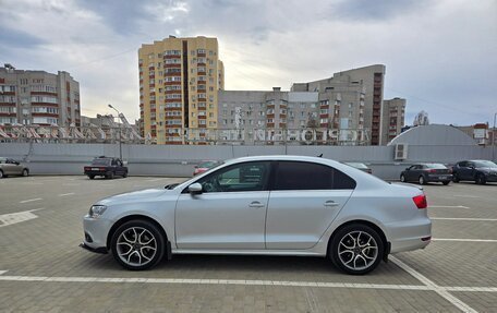 Volkswagen Jetta VI, 2011 год, 770 000 рублей, 2 фотография