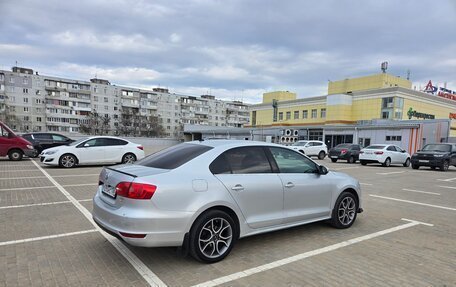 Volkswagen Jetta VI, 2011 год, 770 000 рублей, 7 фотография