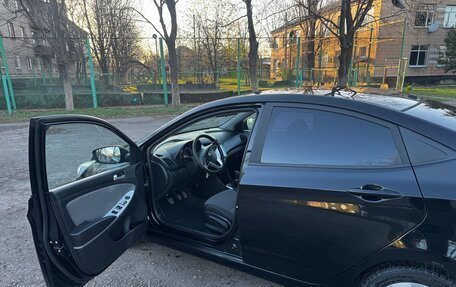 Hyundai Solaris II рестайлинг, 2012 год, 655 000 рублей, 5 фотография