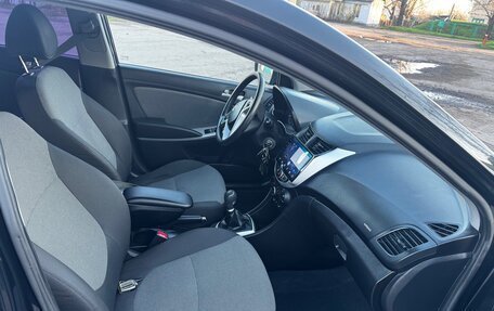 Hyundai Solaris II рестайлинг, 2012 год, 655 000 рублей, 7 фотография