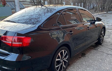 Volkswagen Jetta VI, 2015 год, 950 000 рублей, 4 фотография