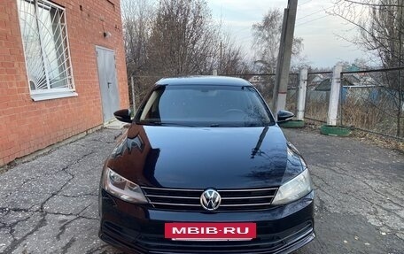 Volkswagen Jetta VI, 2015 год, 950 000 рублей, 6 фотография