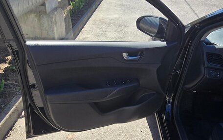 Hyundai Solaris II рестайлинг, 2021 год, 1 600 000 рублей, 15 фотография