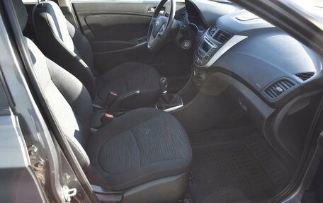 Hyundai Solaris II рестайлинг, 2015 год, 887 000 рублей, 10 фотография