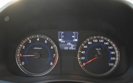 Hyundai Solaris II рестайлинг, 2015 год, 887 000 рублей, 13 фотография