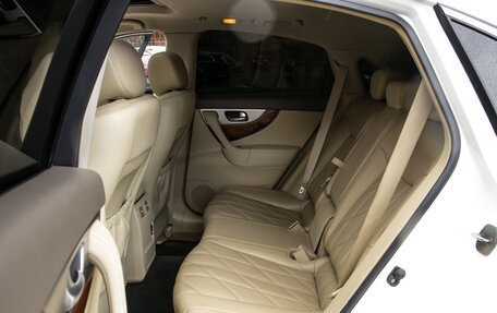 Infiniti QX70, 2016 год, 2 248 000 рублей, 8 фотография