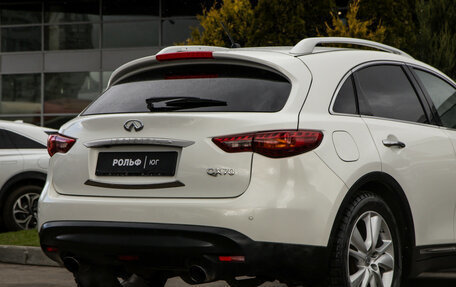 Infiniti QX70, 2016 год, 2 248 000 рублей, 25 фотография