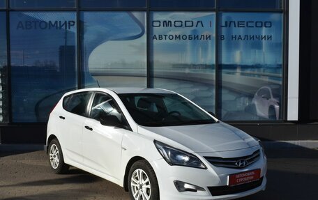 Hyundai Solaris II рестайлинг, 2015 год, 894 000 рублей, 3 фотография