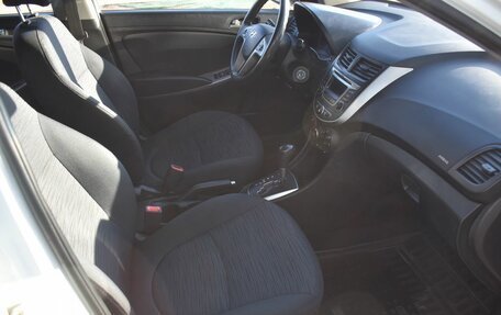 Hyundai Solaris II рестайлинг, 2015 год, 894 000 рублей, 10 фотография