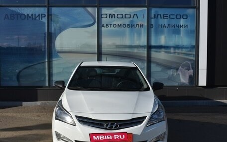 Hyundai Solaris II рестайлинг, 2015 год, 894 000 рублей, 2 фотография