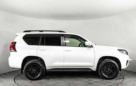 Toyota Land Cruiser Prado 150 рестайлинг 2, 2021 год, 6 100 000 рублей, 6 фотография