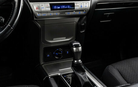 Toyota Land Cruiser Prado 150 рестайлинг 2, 2021 год, 6 100 000 рублей, 15 фотография