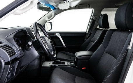 Toyota Land Cruiser Prado 150 рестайлинг 2, 2021 год, 6 100 000 рублей, 22 фотография