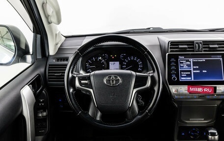 Toyota Land Cruiser Prado 150 рестайлинг 2, 2021 год, 6 100 000 рублей, 14 фотография