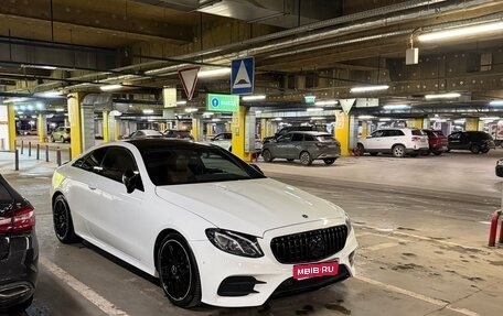 Mercedes-Benz E-Класс, 2018 год, 3 150 000 рублей, 1 фотография