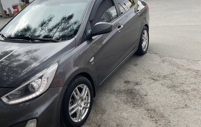 Hyundai Solaris II рестайлинг, 2014 год, 800 000 рублей, 1 фотография