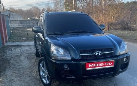 Hyundai Tucson III, 2005 год, 830 000 рублей, 1 фотография