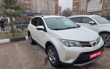Toyota RAV4, 2015 год, 1 990 000 рублей, 1 фотография