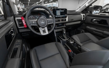 Mitsubishi L200, 2025 год, 5 450 000 рублей, 7 фотография