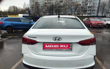 Hyundai Solaris II рестайлинг, 2021 год, 1 075 000 рублей, 5 фотография