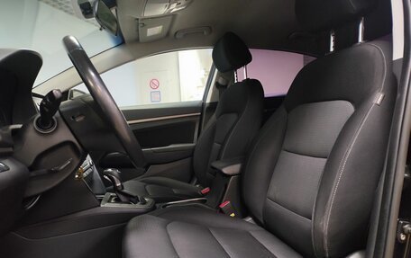 Hyundai Elantra VI рестайлинг, 2017 год, 1 268 000 рублей, 10 фотография