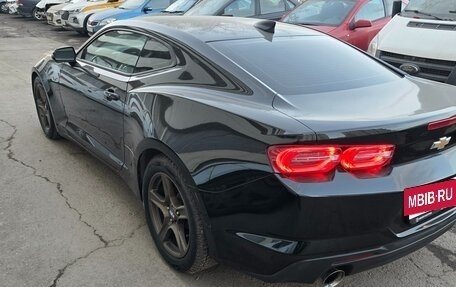 Chevrolet Camaro VI, 2022 год, 4 200 000 рублей, 4 фотография