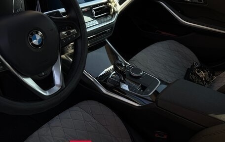 BMW 3 серия, 2021 год, 3 650 000 рублей, 10 фотография