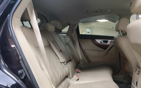 Infiniti QX70, 2015 год, 2 413 000 рублей, 13 фотография