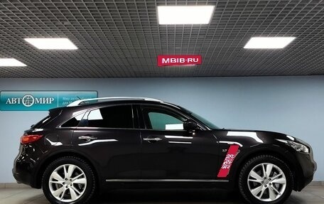 Infiniti QX70, 2015 год, 2 413 000 рублей, 4 фотография