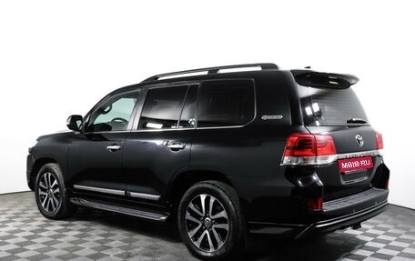 Toyota Land Cruiser 200, 2017 год, 6 900 000 рублей, 7 фотография