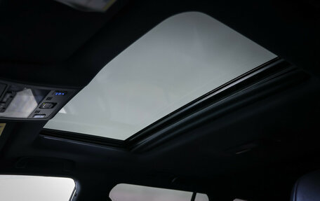 Toyota Land Cruiser 200, 2017 год, 6 900 000 рублей, 21 фотография