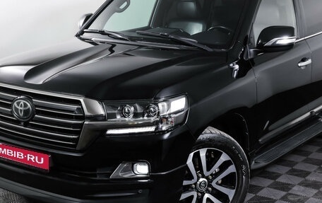 Toyota Land Cruiser 200, 2017 год, 6 900 000 рублей, 32 фотография