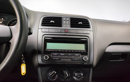 Volkswagen Polo VI (EU Market), 2011 год, 635 000 рублей, 17 фотография