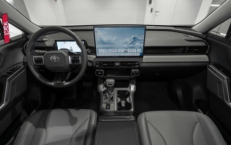 Toyota RAV4, 2026 год, 4 900 000 рублей, 6 фотография